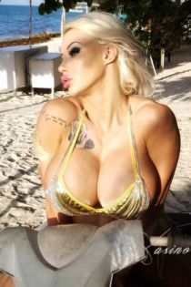 Compare to Chelsey escort