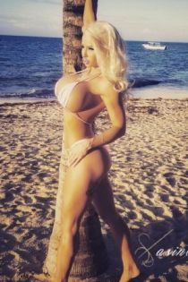Polish escort Chelsey
