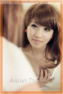 Japanese escort Zina