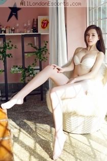 Lily escort - 0 Bliss Body To Body 