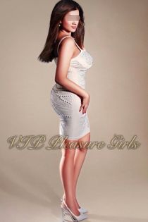 brunette escort Catherine