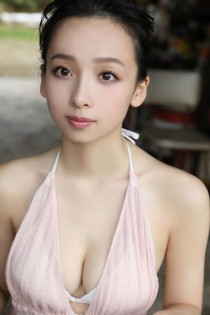 Liverpool Street escort Yi Qi