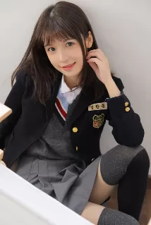 Koo yi escort - 32B bust, black hair, black eyes