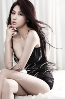 Aliza escort - 34B bust, Brunette hair, Hazel eyes