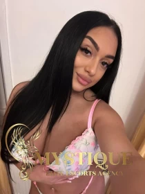 Aysel 23 years old girl