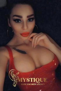 busty escort Allyah