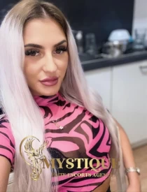 Outcall Only escort Mia