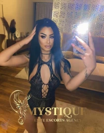 European escort Flory