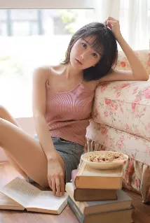 Compare to Nini escort