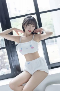 Japanese escort Sanami