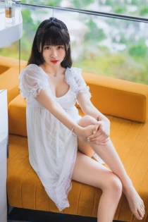 elite London escort Aki