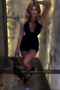 Outcalls Only escort Scarlet