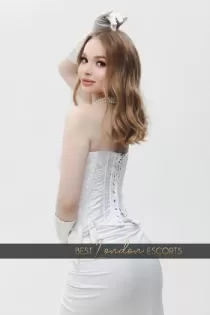 blonde escort Milasha