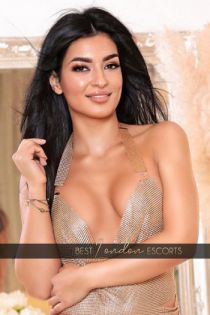 Compare to Cassie escort