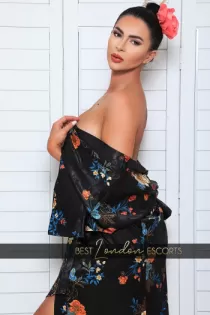  escort Tina