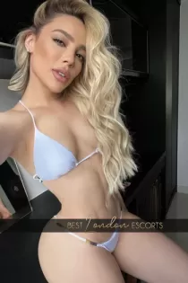 blonde escort Alpine