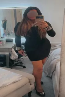 Compare to Cleo Sparkles escort