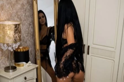 striptease escort Anemona Sparkles