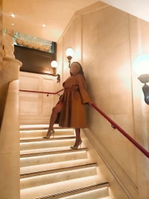 mature escort Zoe Red