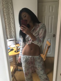 Compare to Anitta escort