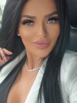 Nicole escort