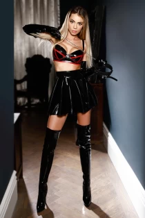 Mistress Annissa 28 years old girl