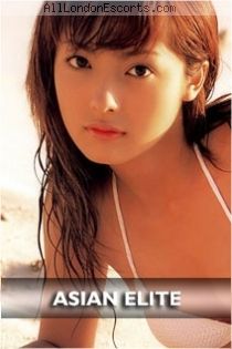 Abbie escort - 34DD bust, brunette hair, Brown eyes