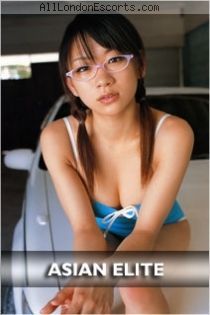 Japanese escort Ami
