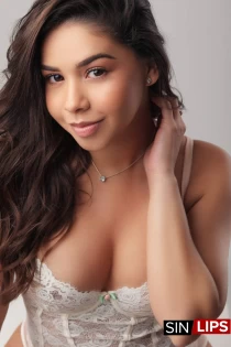 Brazilian escort Junsy