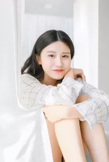 Yi Nan escort - 32B bust, black hair, black eyes