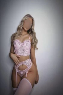 striptease escort Blondie Escortss