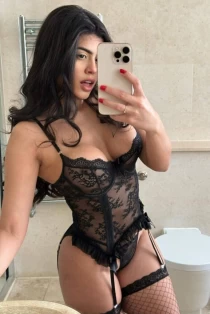 Knightsbridge escort Spark