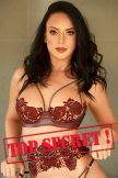 breathtaking  brunette escort in Paddington