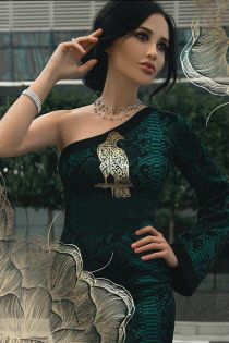 Alyona escort - 34B bust, brunette hair, blue eyes