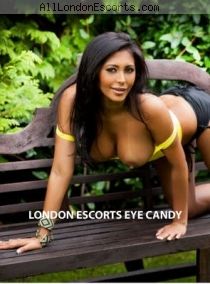 elite London escort Pietra