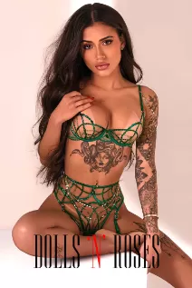Compare to Catriona escort