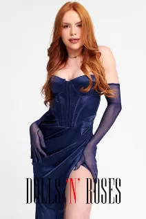 Pasha escort - 34C bust, brunette hair, brown eyes