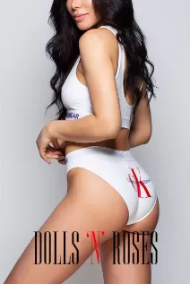 Mari escort - 34C bust, brunette hair, brown eyes