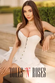 Patricia escort - Dolls And Roses Escorts