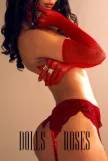 brunette escort Arlete performs perfect date