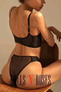 brunette escort Althea