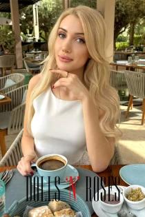 Russian escort Noi