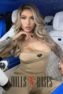 blonde escort Beaumont