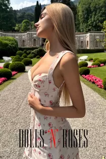 Inessa 21 years old girl