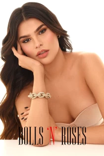elite London escort Isha
