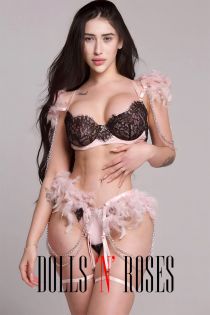 brunette escort Asta