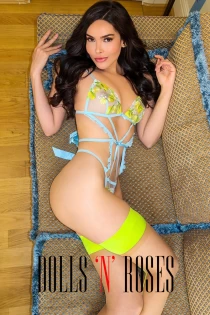  escort Angelin