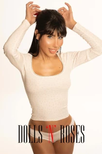 Outcall only escort Elodie