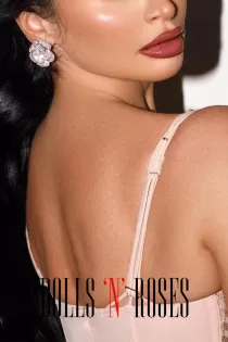 Outcalls Only escort Amy