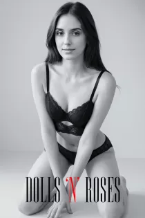 London escort Chiara